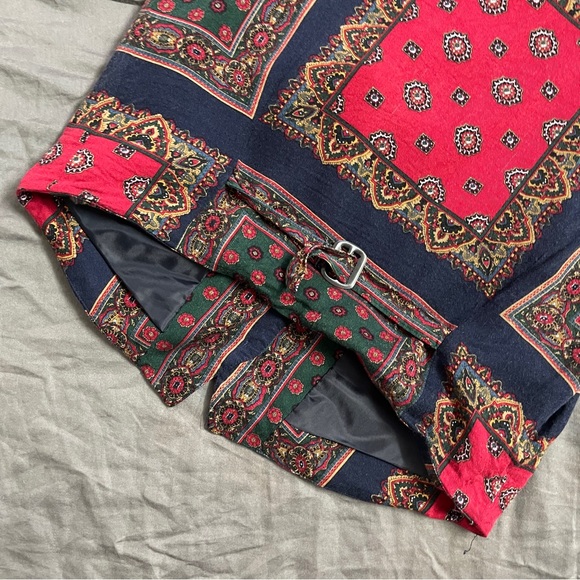 Vintage Paisley Print Vest - Picture 4 of 6